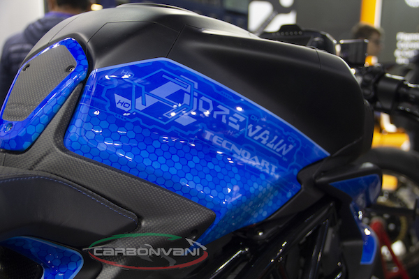 CARBONVANI - MV AGUSTA BRUTALE 800 CARBON FIBER TANK PANELS - PAIR (2017+) CARBONVANI - MV AGUSTA BRUTALE 800 CARBON FIBER TANK PANELS - PAIR (2017+)
